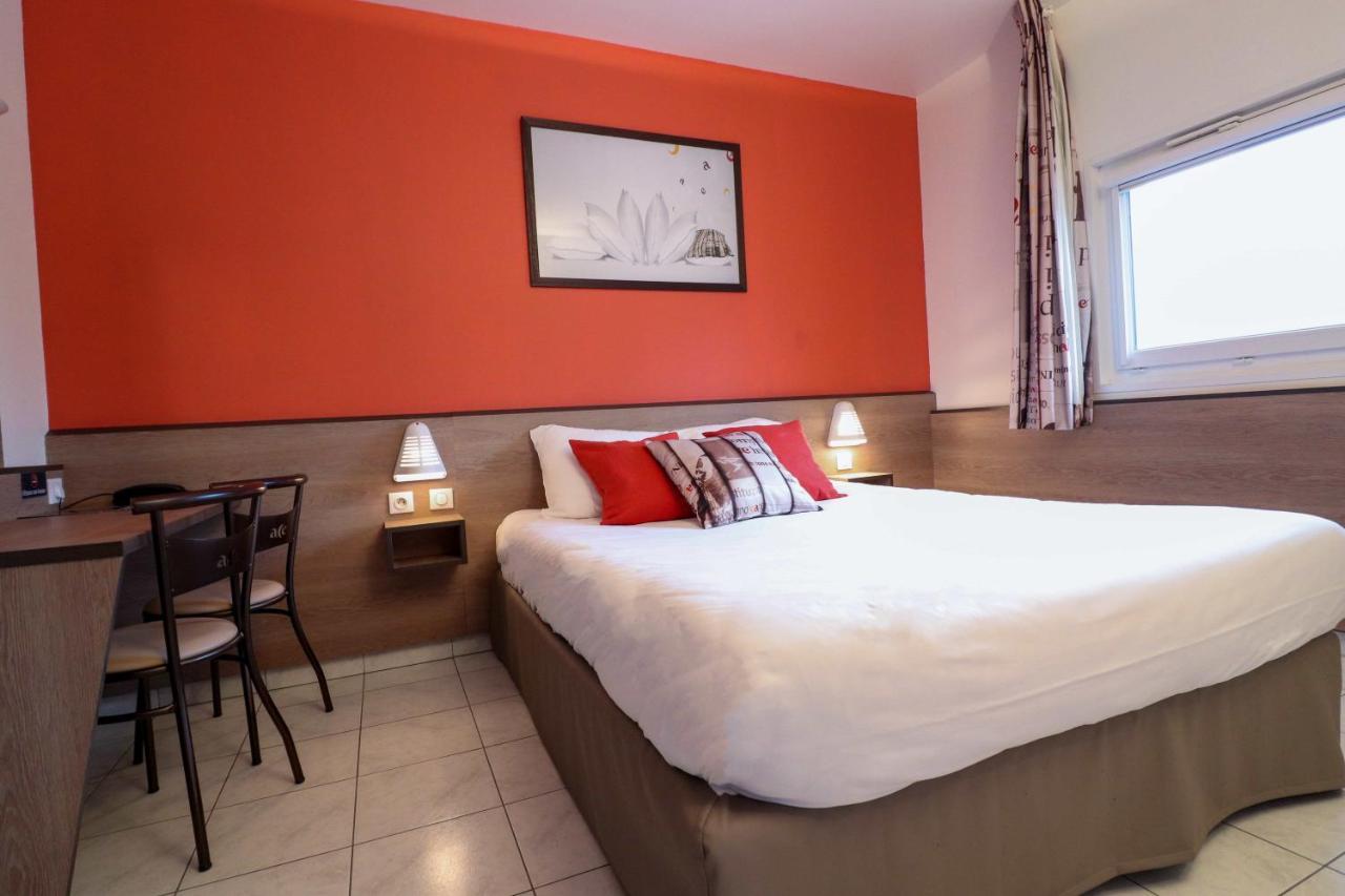 Ace Hotel Travel Athee Sur Cher Bagian luar foto